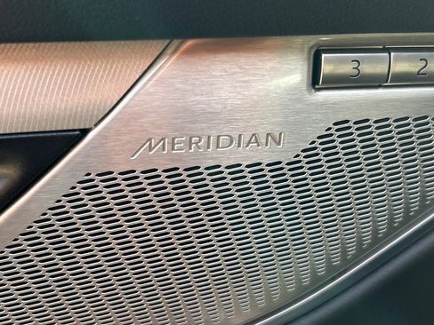 Used 2024 Jaguar F-PACE R-Dynamic S image 27