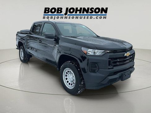 Used 2026 Chevrolet Colorado W/T w/ Advanced Trailering Package image 1