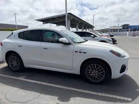 Used 2024 Maserati Grecale GT AWD/4WD image 3