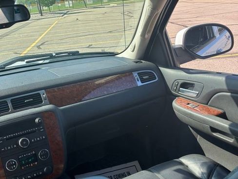 Used 2007 Chevrolet Silverado 1500 LTZ w/ Safety Package AWD/4WD image 20