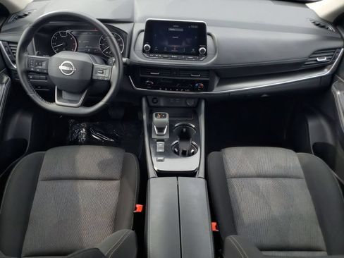 Used 2025 Nissan Rogue SV FWD image 16
