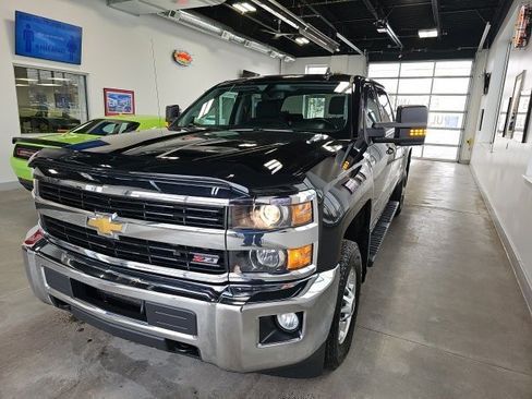 Used 2015 Chevrolet Silverado 2500 LT w/ LT Convenience Package image 1