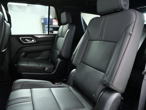 Used 2024 Chevrolet Tahoe RST w/ Luxury Package AWD/4WD image 15