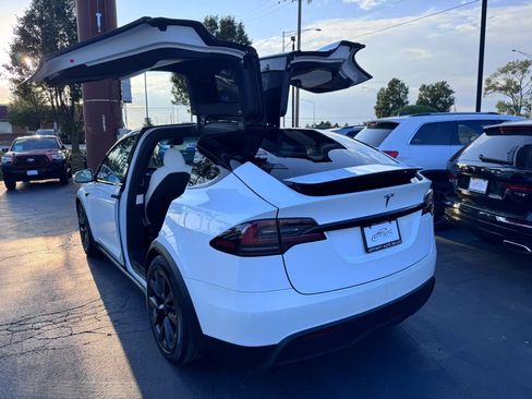 Used 2022 Tesla Model X AWD/4WD image 9