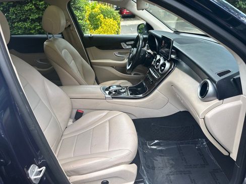 Used 2016 Mercedes-Benz GLC 300 4MATIC image 28