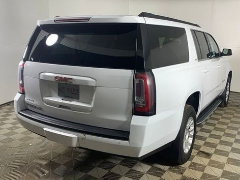Used 2018 GMC Yukon XL SLT w/ Open Road Package AWD/4WD image 13