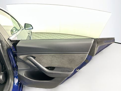 Used 2020 Tesla Model 3 Long Range image 28