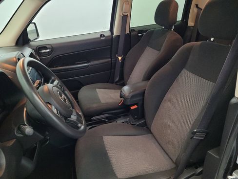 Used 2015 Jeep Patriot Sport w/ Power Value Group AWD/4WD image 17
