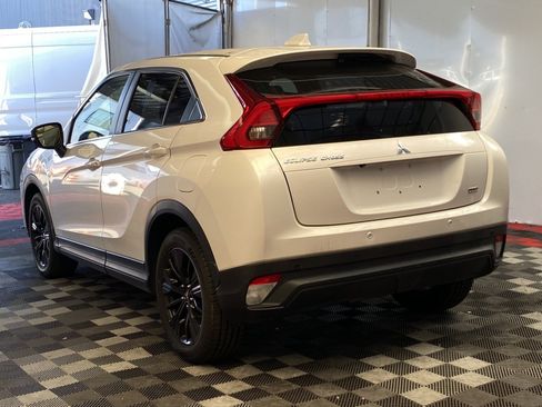 Used 2020 Mitsubishi Eclipse Cross LE FWD image 4