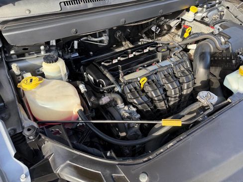 Used 2018 Dodge Journey SE w/ Connectivity Group image 37