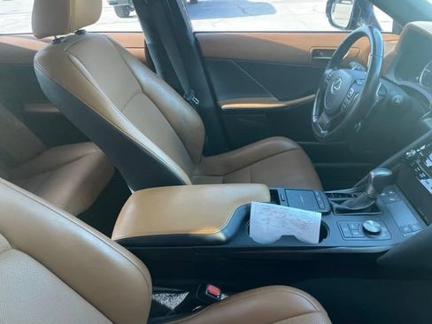 Used 2021 Lexus IS 300 w/ Comfort Package RWD image 8