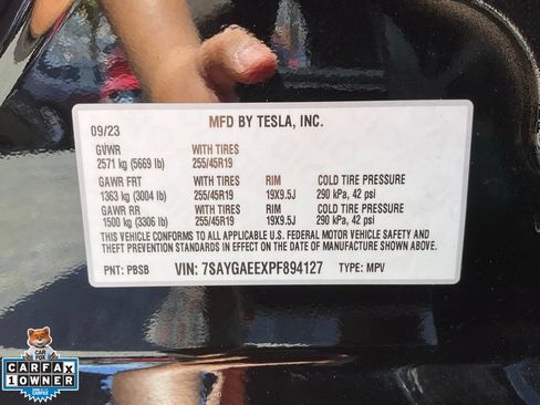 Used 2023 Tesla Model Y Long Range AWD/4WD image 23