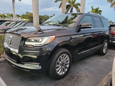 Used 2024 Lincoln Navigator Premiere AWD/4WD image 31