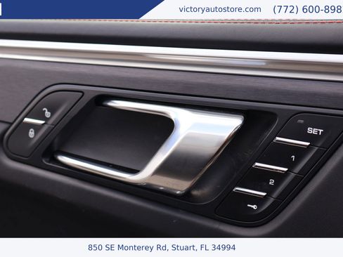 Used 2017 Porsche Macan GTS image 32