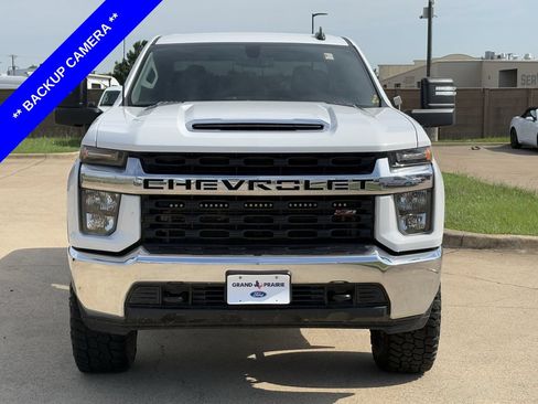 Used 2023 Chevrolet Silverado 2500 LT AWD/4WD image 9