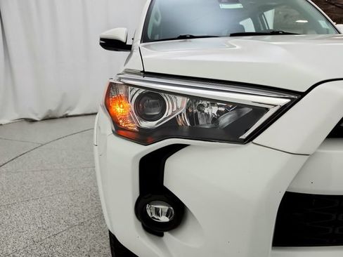 Used 2021 Toyota 4Runner SR5 Premium w/ Moonroof Package AWD/4WD image 35