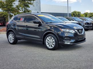 Used 2022 Nissan Rogue Sport SV w/ Technology Package image 1