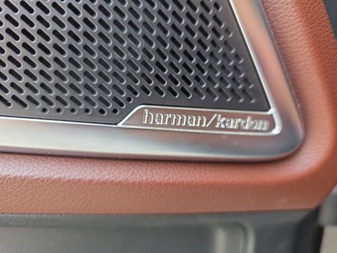 Used 2024 Kia Telluride SX FWD image 26