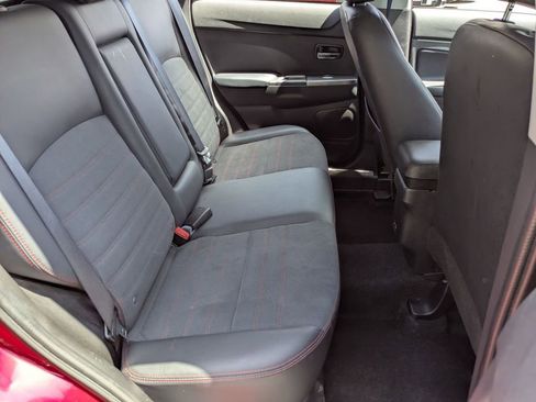 Used 2025 Mitsubishi Outlander Sport SE AWD/4WD image 27