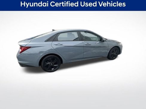 Certified 2023 Hyundai Elantra Blue image 10