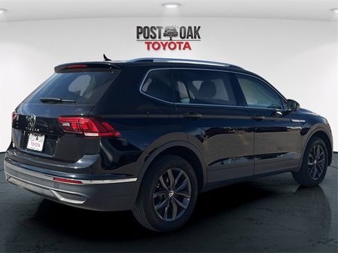 Used 2023 Volkswagen Tiguan SE image 7