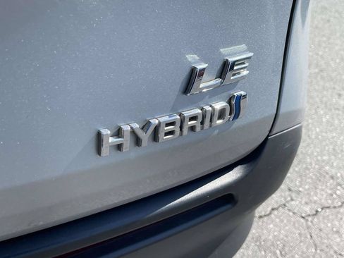 Used 2021 Toyota Sienna LE FWD image 9