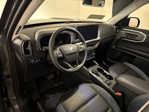 Certified 2025 Ford Bronco Sport Outer Banks AWD/4WD image 4