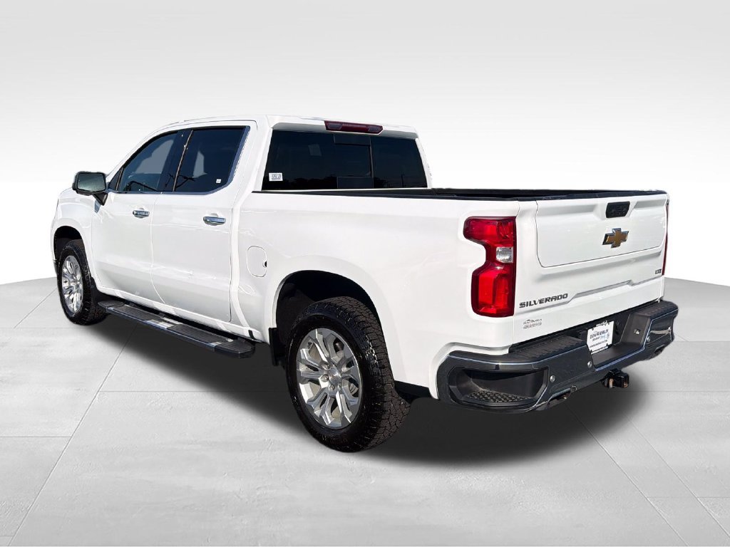 Used 2024 Chevrolet Silverado 1500 LTZ w/ LTZ Premium Package AWD/4WD image 3