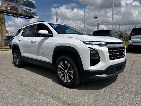 Used 2025 Chevrolet Equinox LT w/ Convenience Package II image 9