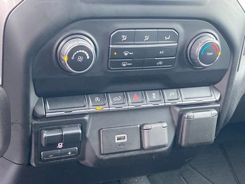 Certified 2020 Chevrolet Silverado 1500 Custom w/ Custom Value Package image 11