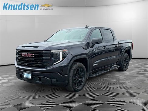 Used 2022 GMC Sierra 1500 Elevation image 17