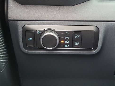 Used 2025 Ford Mustang Coupe image 17