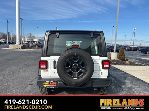 Used 2022 Jeep Wrangler Unlimited Sport image 11