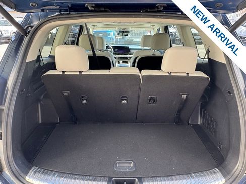 Used 2025 Kia Telluride SX w/ SX Captain's Chair Package image 12