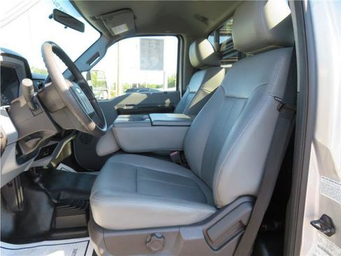 Used 2012 Ford F450 XL image 4