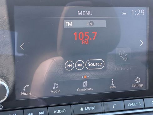 Used 2023 Nissan Rogue SL AWD/4WD image 16