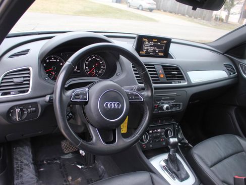 Used 2018 Audi Q3 2.0T Premium image 16