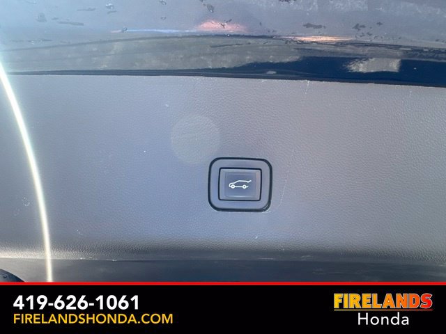 Used 2021 Chevrolet Traverse Premier w/ Redline Edition FWD image 40