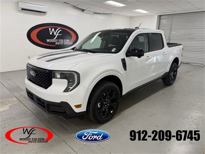 New 2025 Ford Maverick Lariat w/ Black Appearance Package