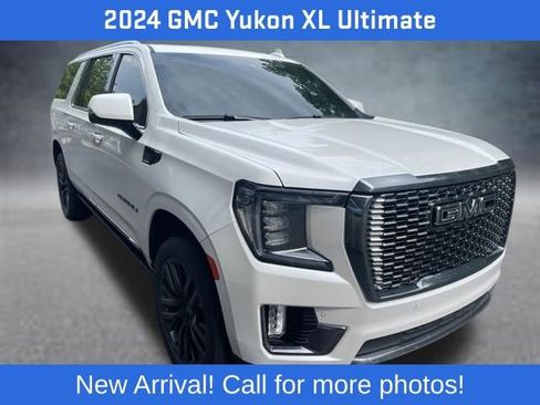Used 2024 GMC Yukon XL Denali Ultimate AWD/4WD image 4