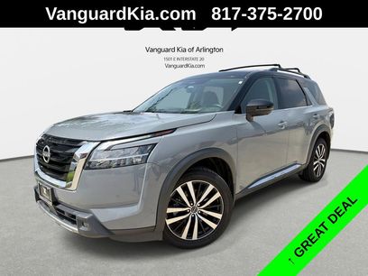 Used 2023 Nissan Pathfinder Platinum w/ Lighting Package (N92)