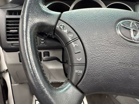 Used 2006 Toyota 4Runner Limited image 14