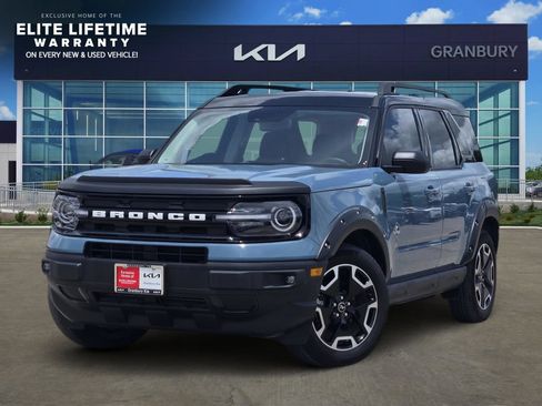 Used 2023 Ford Bronco Sport Outer Banks w/ Tech Package AWD/4WD image 1