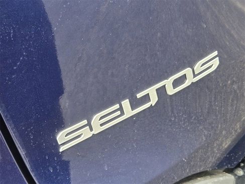 New 2026 Kia Seltos EX w/ EX Sunroof Package image 8