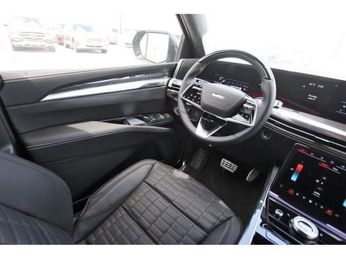 New 2026 Cadillac Escalade V AWD/4WD image 8