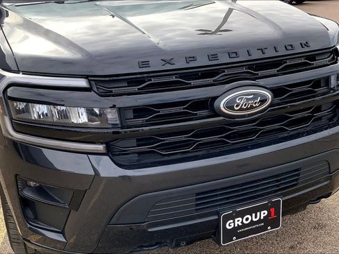 Certified 2023 Ford Expedition Max Limited image 29
