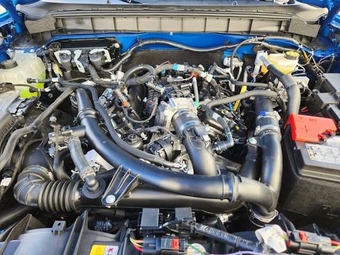 New 2025 Ford Bronco Badlands image 19