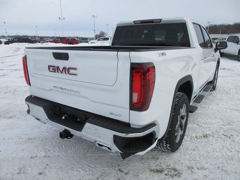 New 2026 GMC Sierra 1500 SLT w/ SLT Premium Package image 5