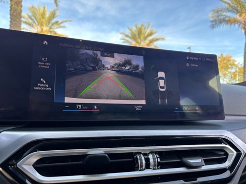 Used 2023 BMW 330i Sedan w/ Driving Assistance Package image 23