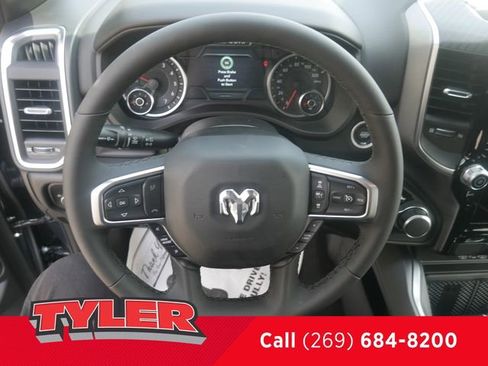 New 2026 RAM 1500 4x4 Crew Cab image 29